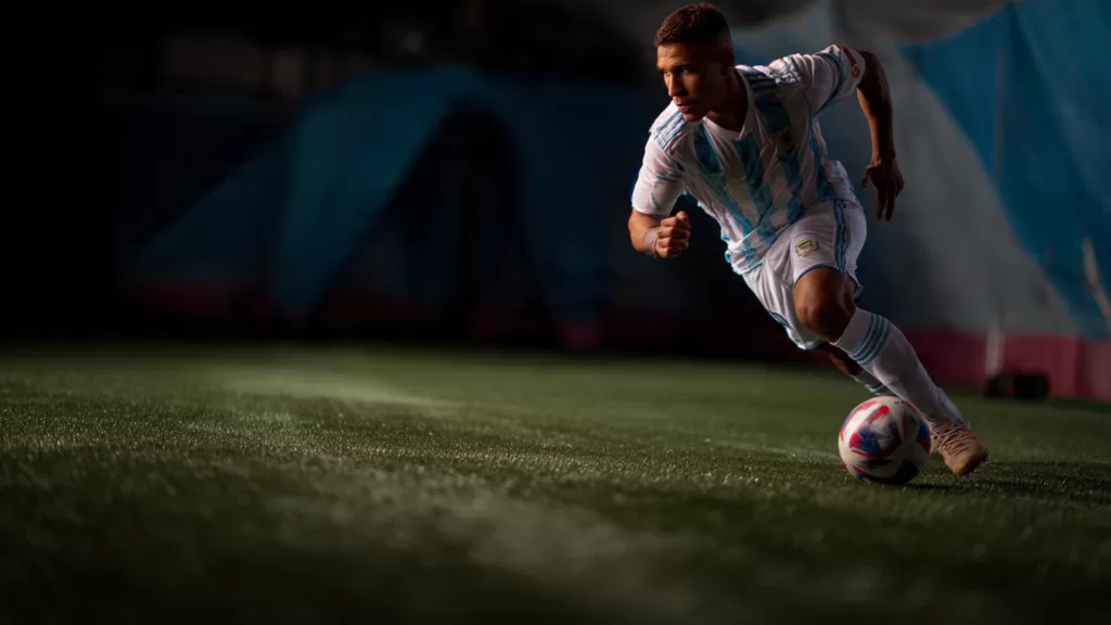 Jugar a la contra: una táctica con identidad propia