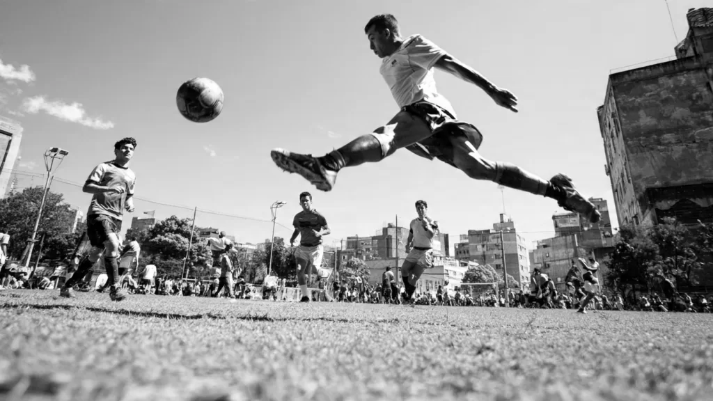 Qué significa jugar con línea de cinco y cómo afecta al equipo